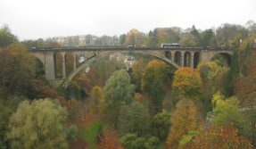 Luxemburg-pont-adolphe-021104
