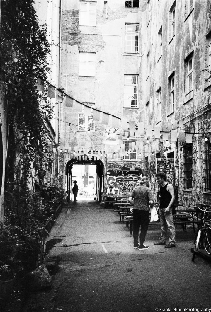 170901 - Olympus XA2 - Lomo Lady Grey (33)