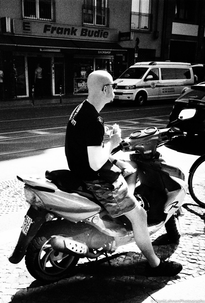 170901 - Olympus XA2 - Lomo Lady Grey (34).jpg