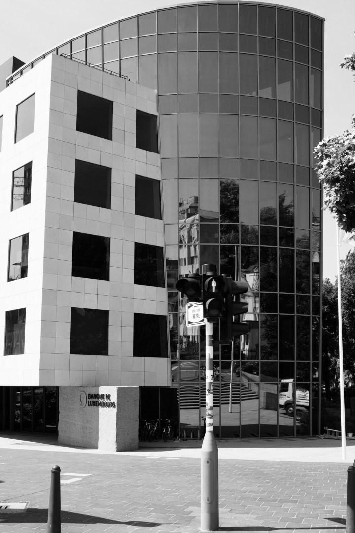 C2E0AE61-72AF-4BF3-9932-9DFCC09F8301